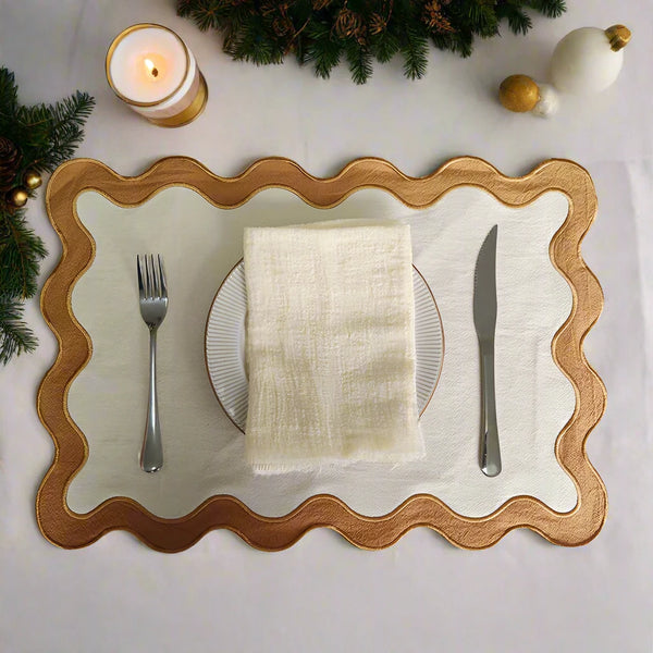 Modern Beige Contrast Scallop Edge Border Placemat