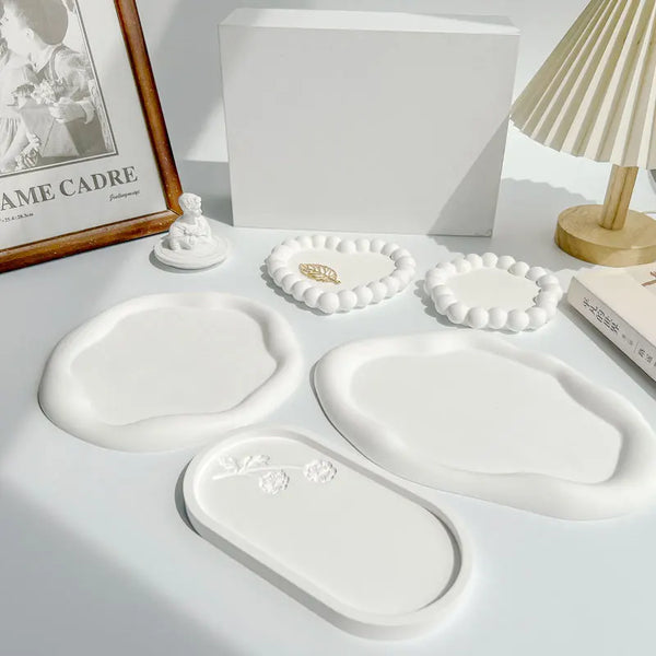 Modern White Ceramic Abstract Gypsum Decorative Tray