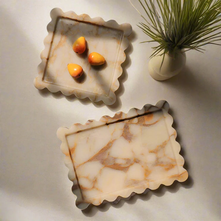 Luxury Scallop Edge Solid Calacatta Marble Square Tray