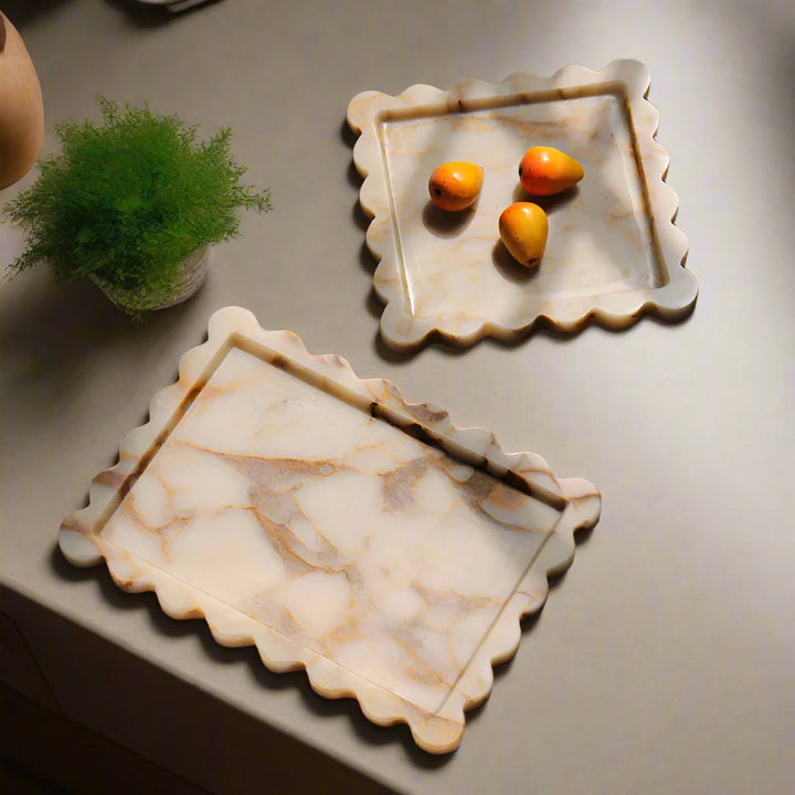 Luxury Scallop Edge Solid Calacatta Marble Rectangle Tray