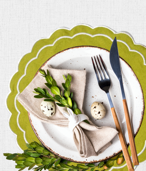 size guide set of 4 Green Scallop Edge Embroidered Placemats