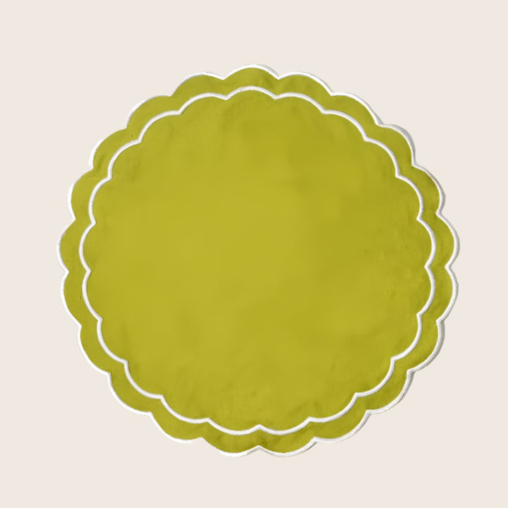 Set of 2 Green Scallop Edge Embroidered Placemats